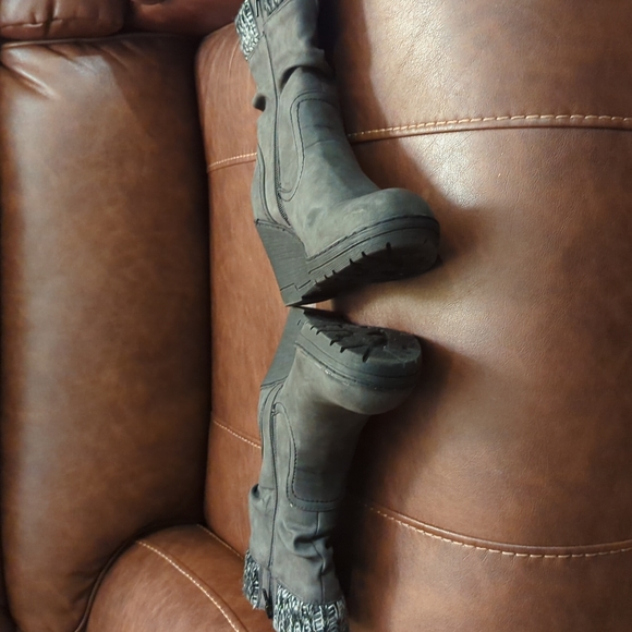 Ingaro Destress Grey Ankle Boots - Picture 4 of 11